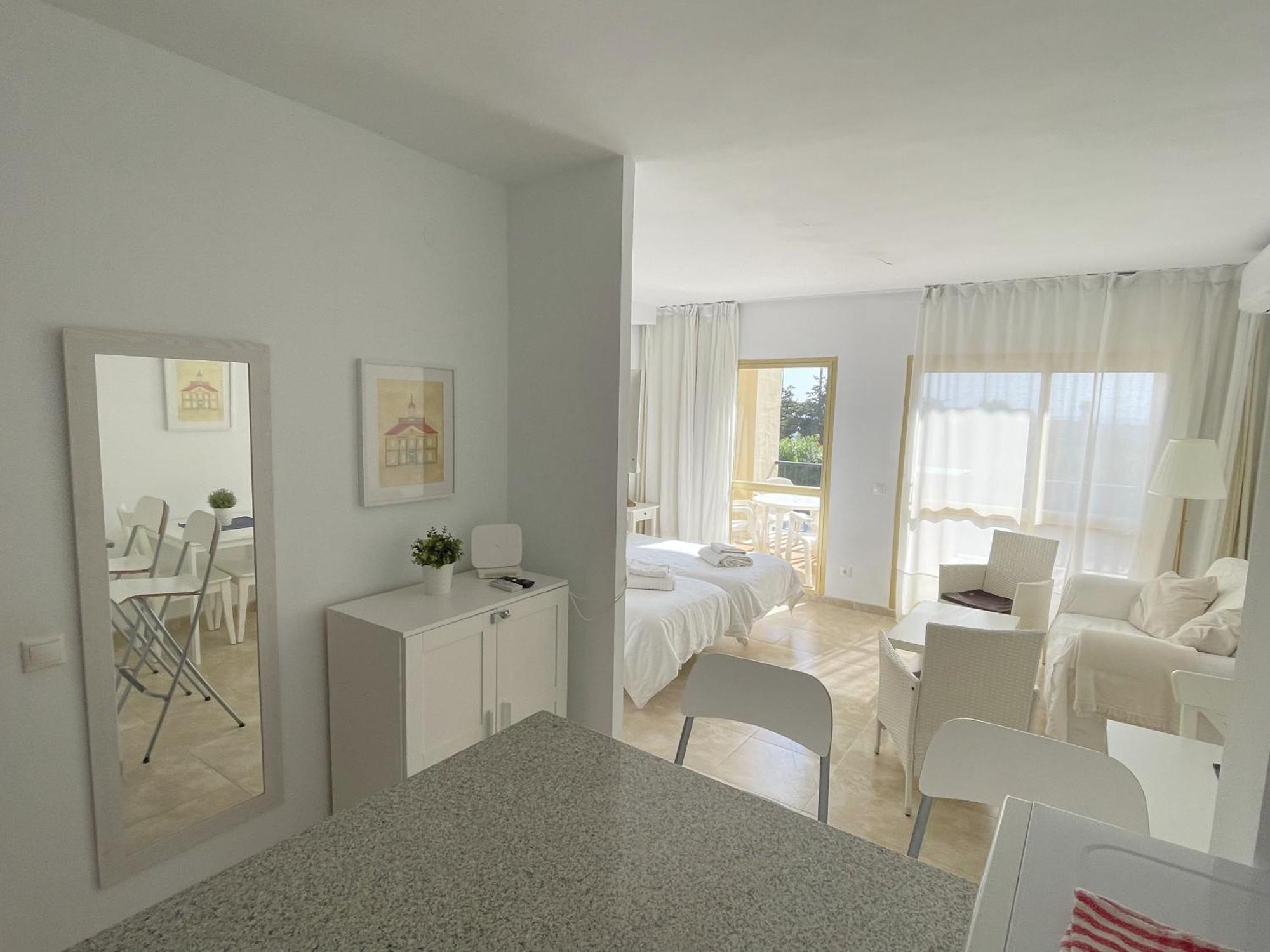 Estudio Primera Linea 50 Mtrs Playa. Fibra 600Mb Марбелья Экстерьер фото